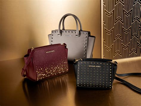 how dobyou tell a michael kors outlet bag|Michael Kors handbags clearance outlet.